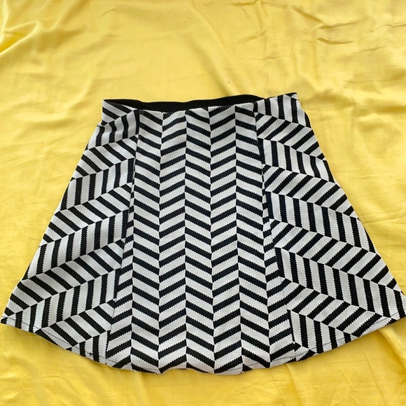 Zara A-line Mini Skirt - Picture 1 of 1